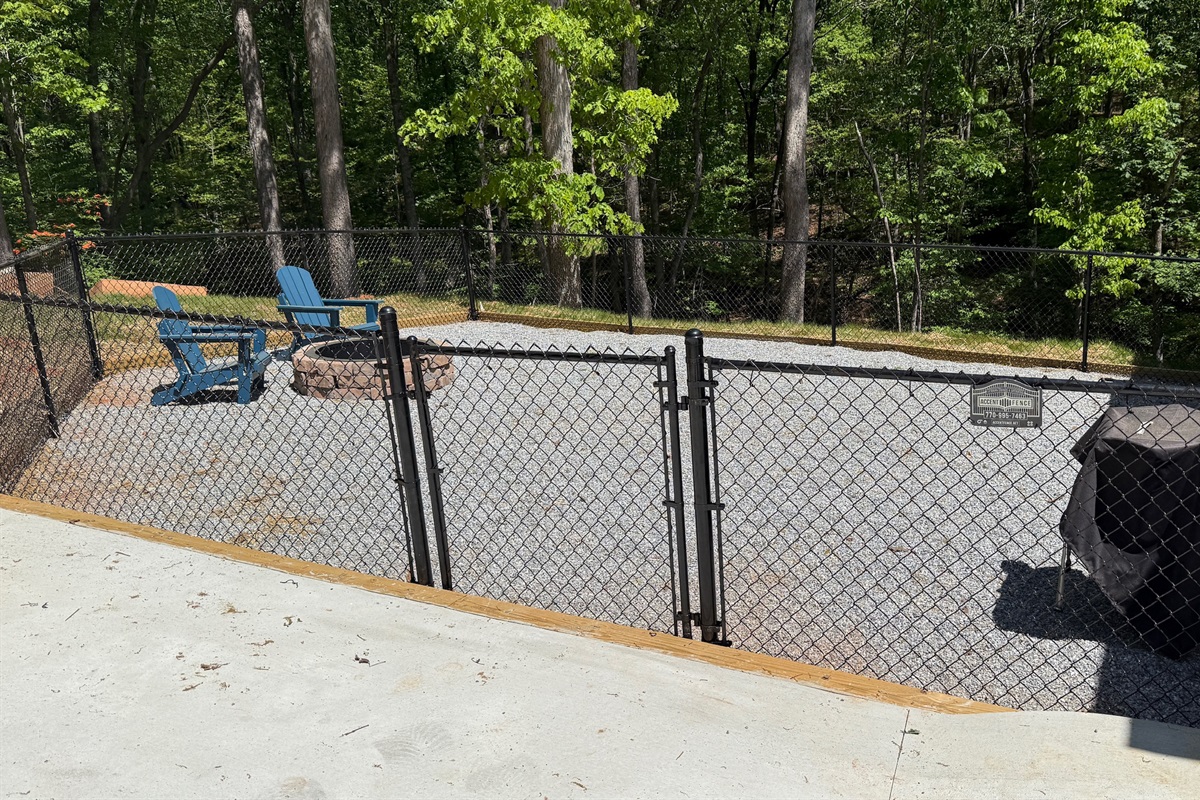 Fenced Area for your Pets - a safe and luxurious getaway for the whole family!  Fence recently installed. 