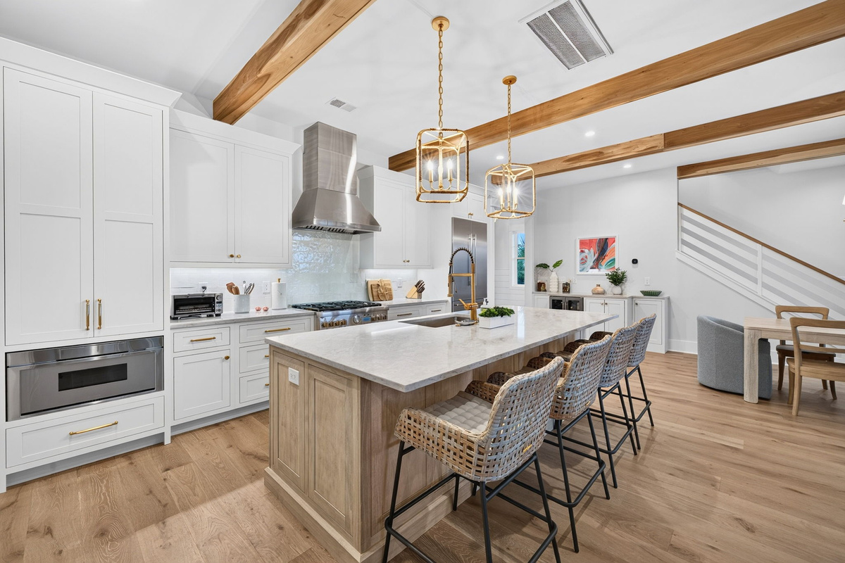 Kitchen | Tahanan Palms | 3 38th Ave | IOP Escapes