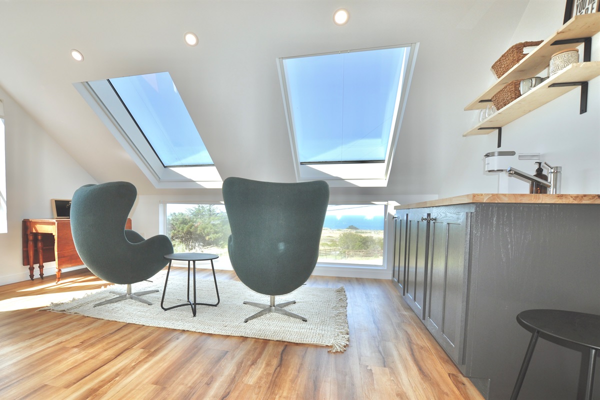 Beautiful sunsets and whale watching from the sitting area.