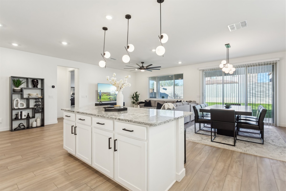 Running Deer Getaway | 3 Bed + Office • 2 Bath — Running Deer Getaway | 3 Bed + Office • 2 Bath, Surprise, Arizona — photo 4