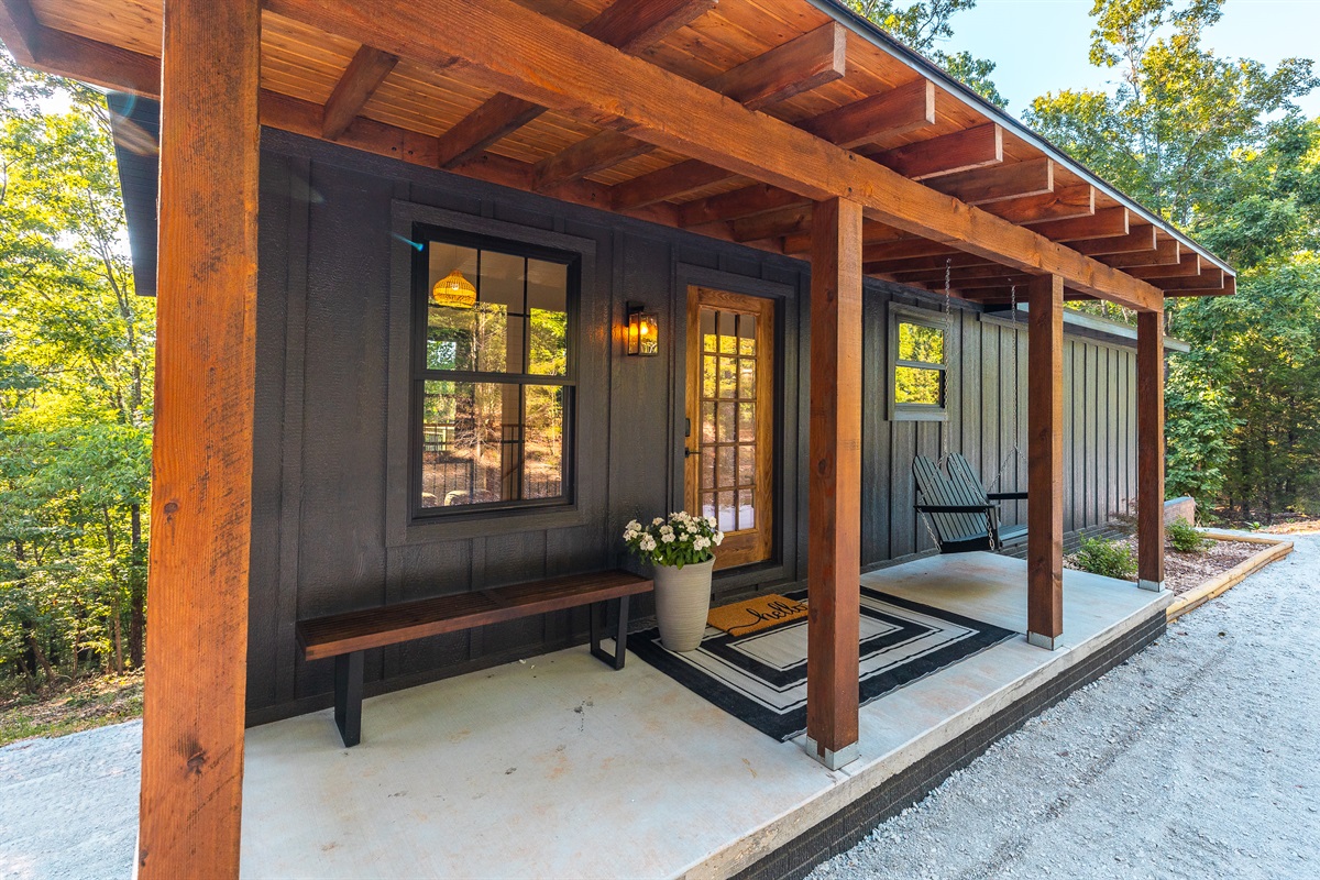Front porch swing