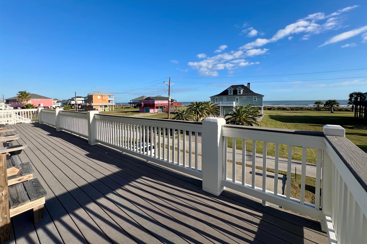 Crystal Paradise Outdoor Space: Generous outdoor terrace with panoramic views and inviting atmosphere.