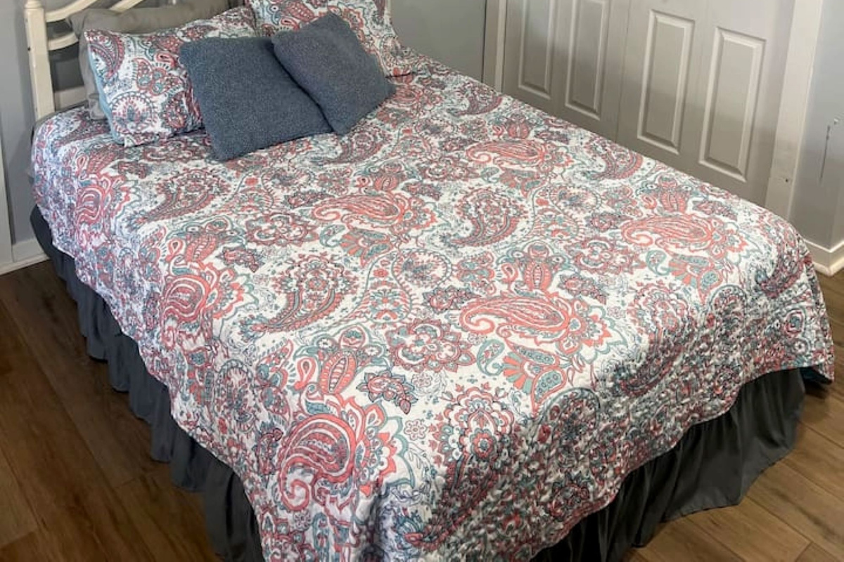 Queen bed