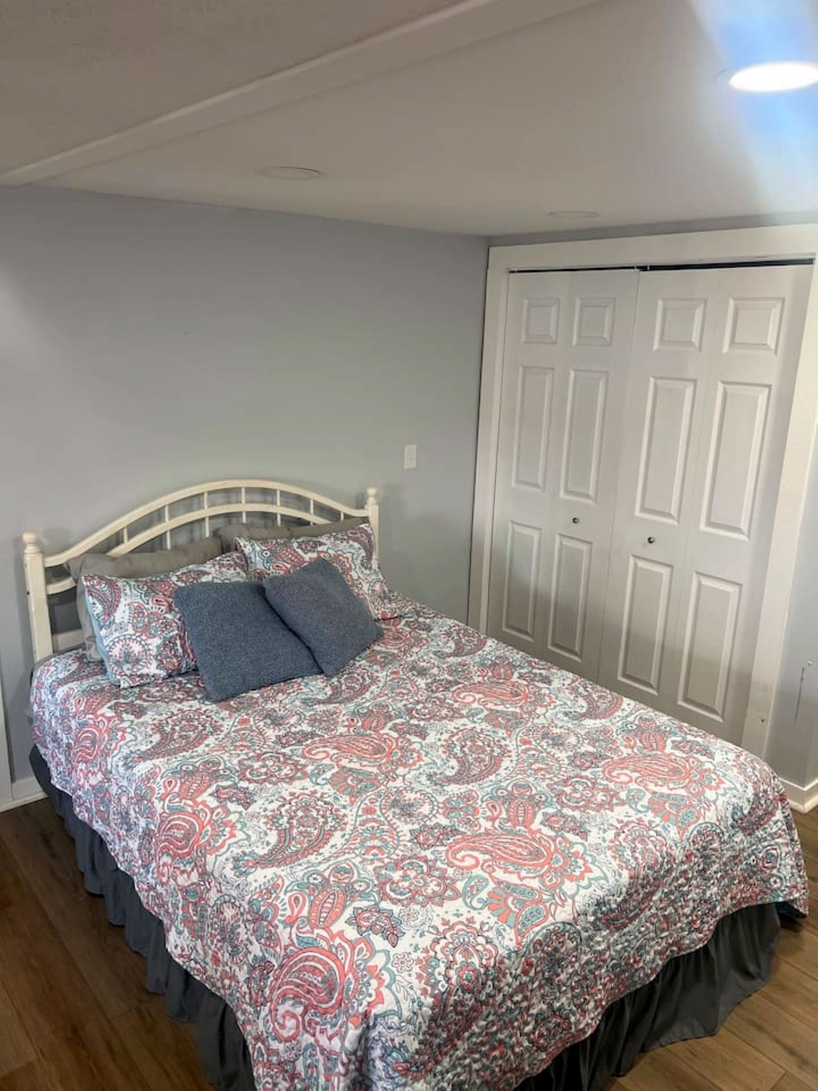 Queen bed