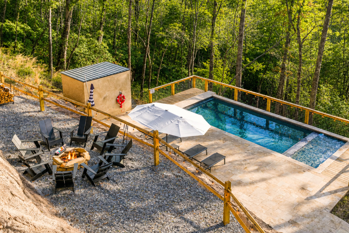 Different levels of relaxation, one unforgettable view.
*Fire Pit (Available Year Round)
