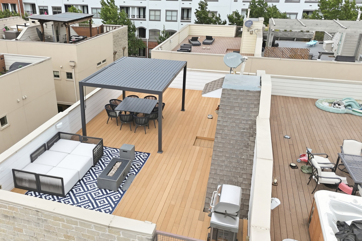 Enjoy al fresco dining and stunning views on this stylish private terrace!