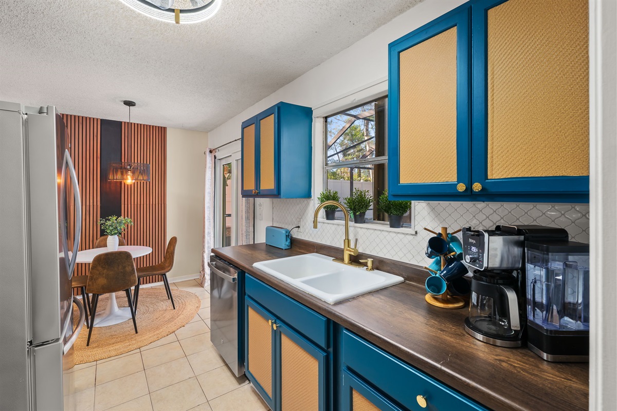 Vacation without dishes - just throw them in the full-size dishwasher!