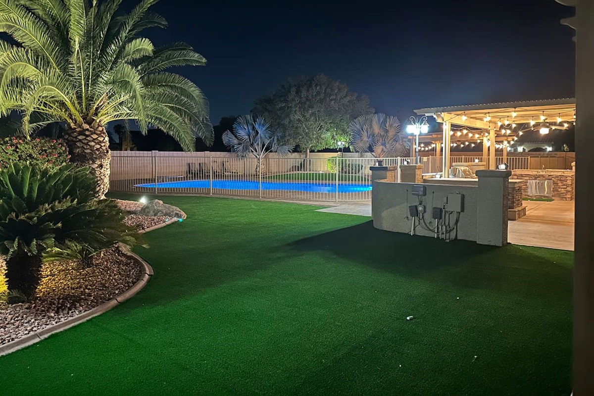 Desert Cove Escape | 5BR Retreat w/ Pool & Casita — Desert Cove Escape | 5BR Retreat w/ Pool & Casita, Surprise, Arizona — photo 23