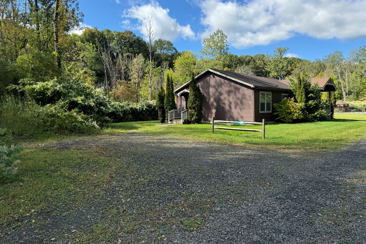 Hope Mill Ranch and parking area