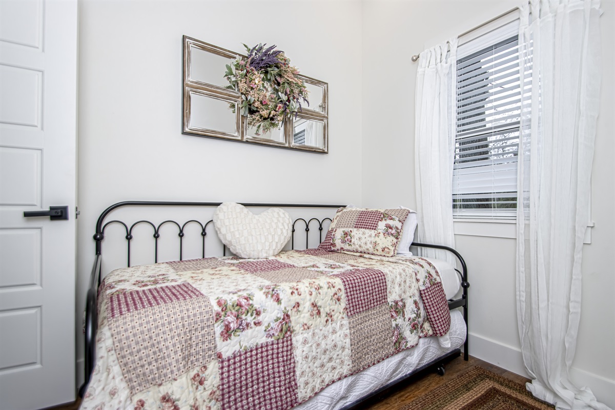 Bedroom 3 Twin Trundle