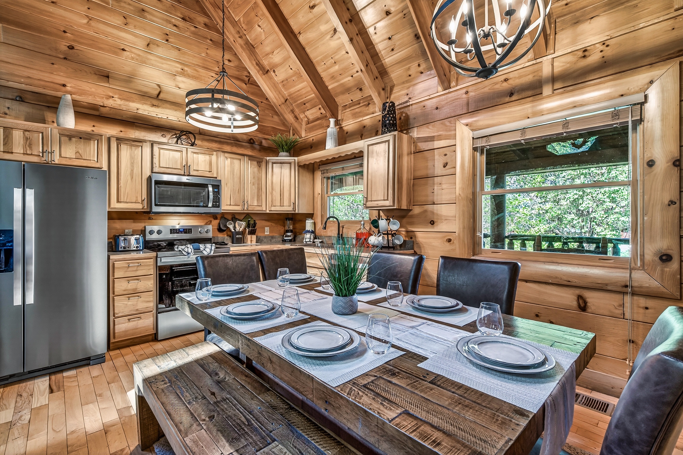 Room for the whole family to enjoy an amazing meal!