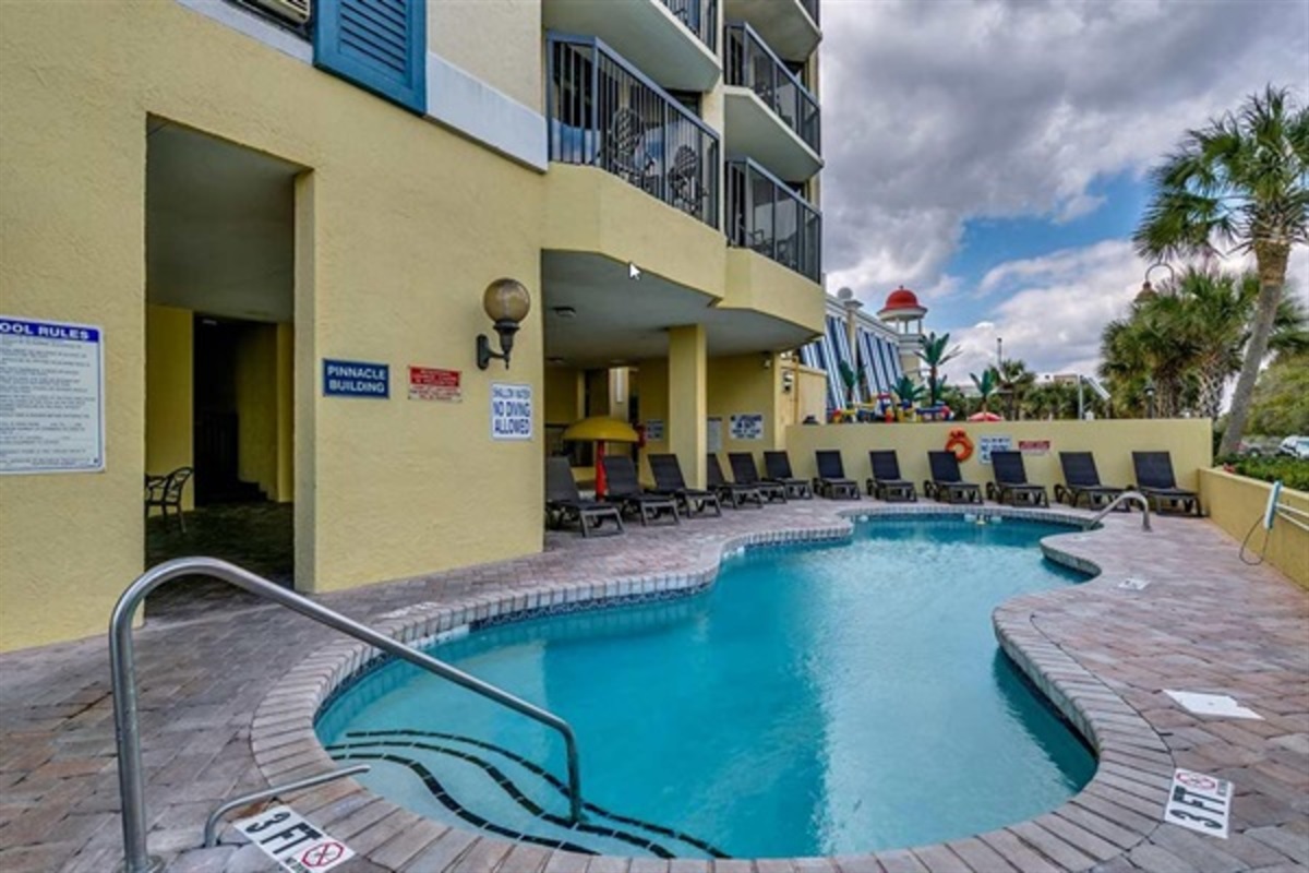 Compass Cove Beautiful Common Areas!