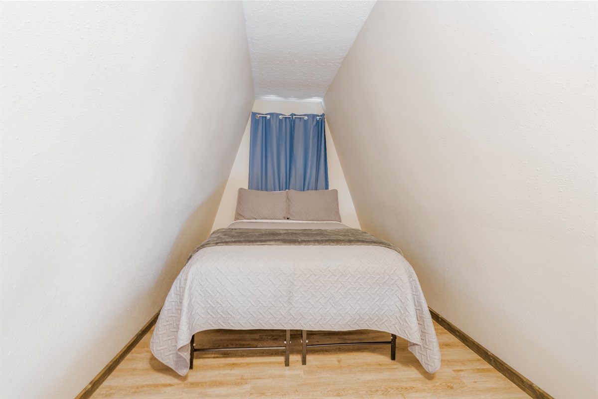 Full Size Bed on Loft Level