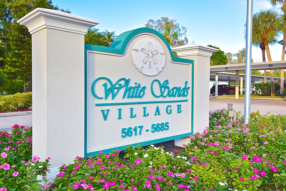 WHITE SANDS SIGN