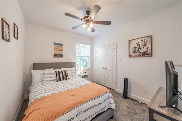 Guest bedroom #1 with queen bed