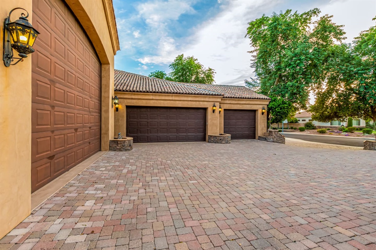 Luxurious 5 Bed; Desert Oasis w/ Pool! — Desert Paradise Retreat | Luxe 5BR w/ Pool in Mesa, Mesa, Arizona — photo 55