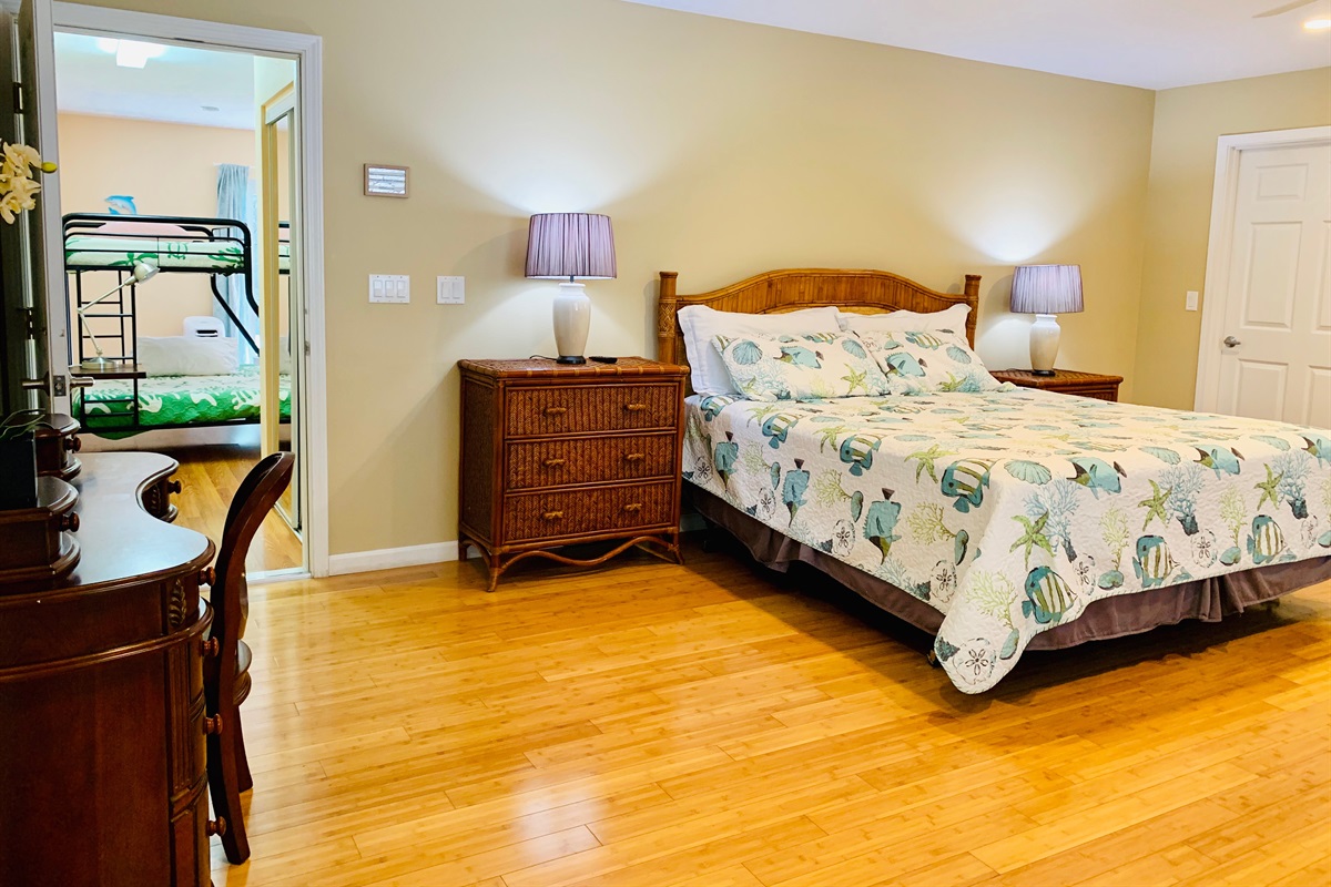 Rooom 5