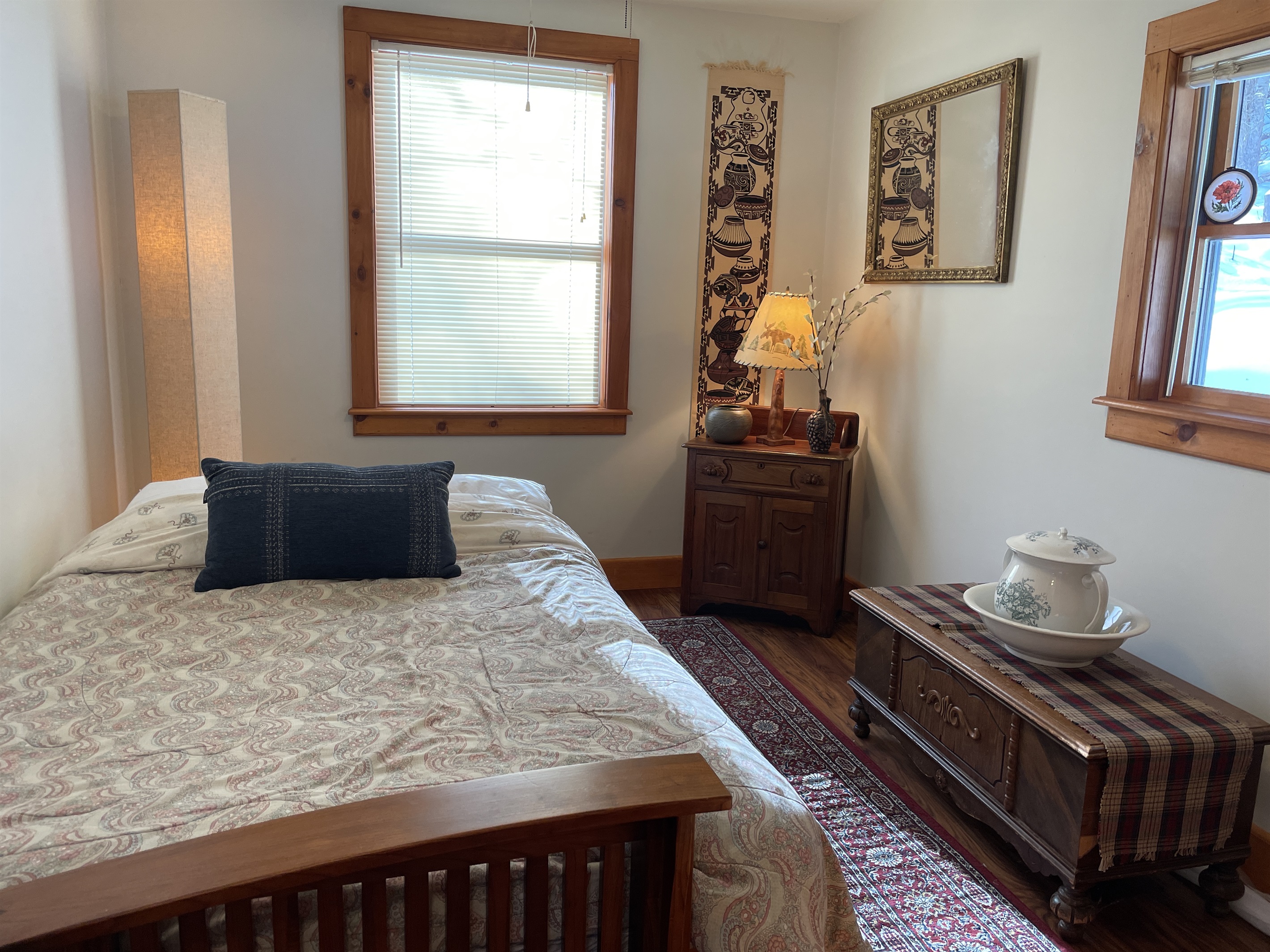 Queen bedroom