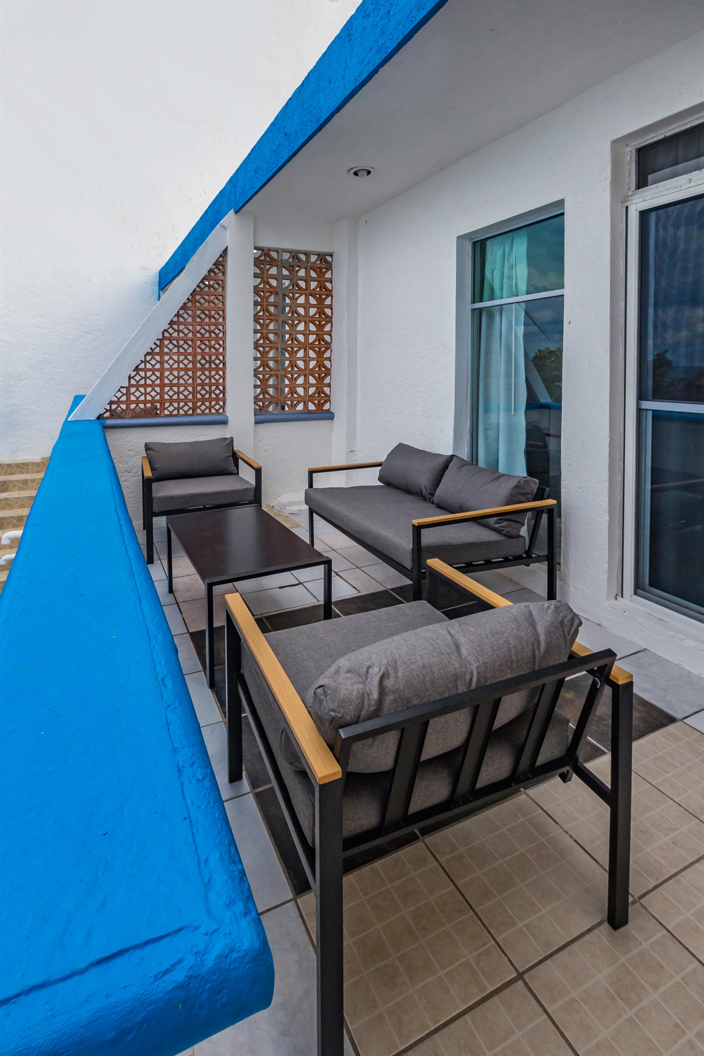 Coral Cove Private Outdoor Lounge Area with Ocean View