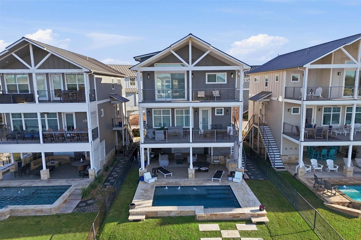 View of back of home