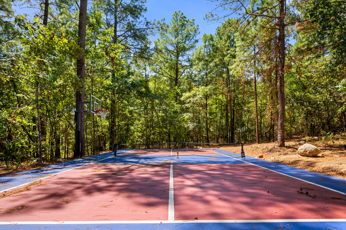 Shoot some hoops or make up your own game on the spacious outdoor court, offering another fun way for everyone to spend time together.