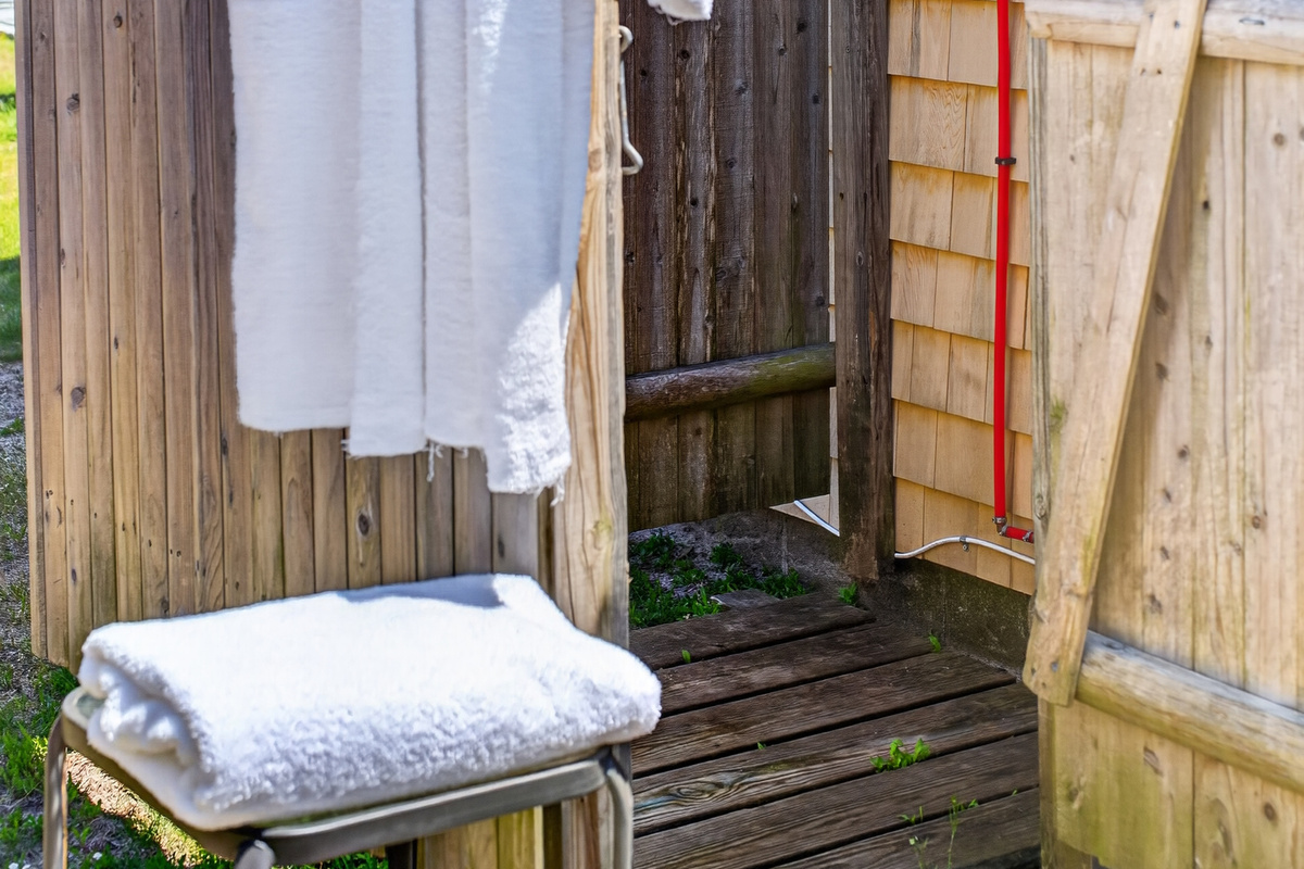 Rinse off the sand under a refreshing outdoor shower!
