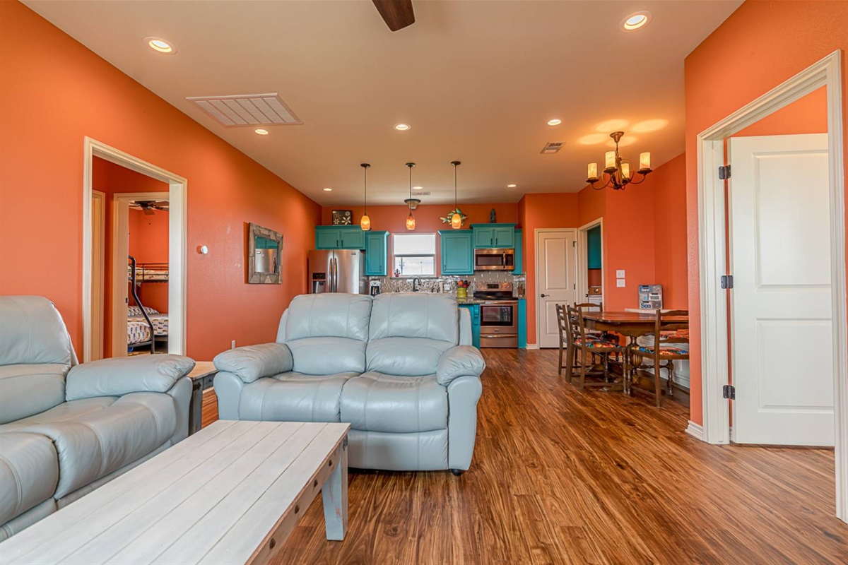 3caa965db21f4a57915171ca41c8de6f Large | Beachhouse | Texas | TX | Vacation Homes | Galveston | Crystal Beach | Kokomo | Breezy Days | Beachfront Elegance | Sunrise Serenity | Southern Sands Property Management, LLC