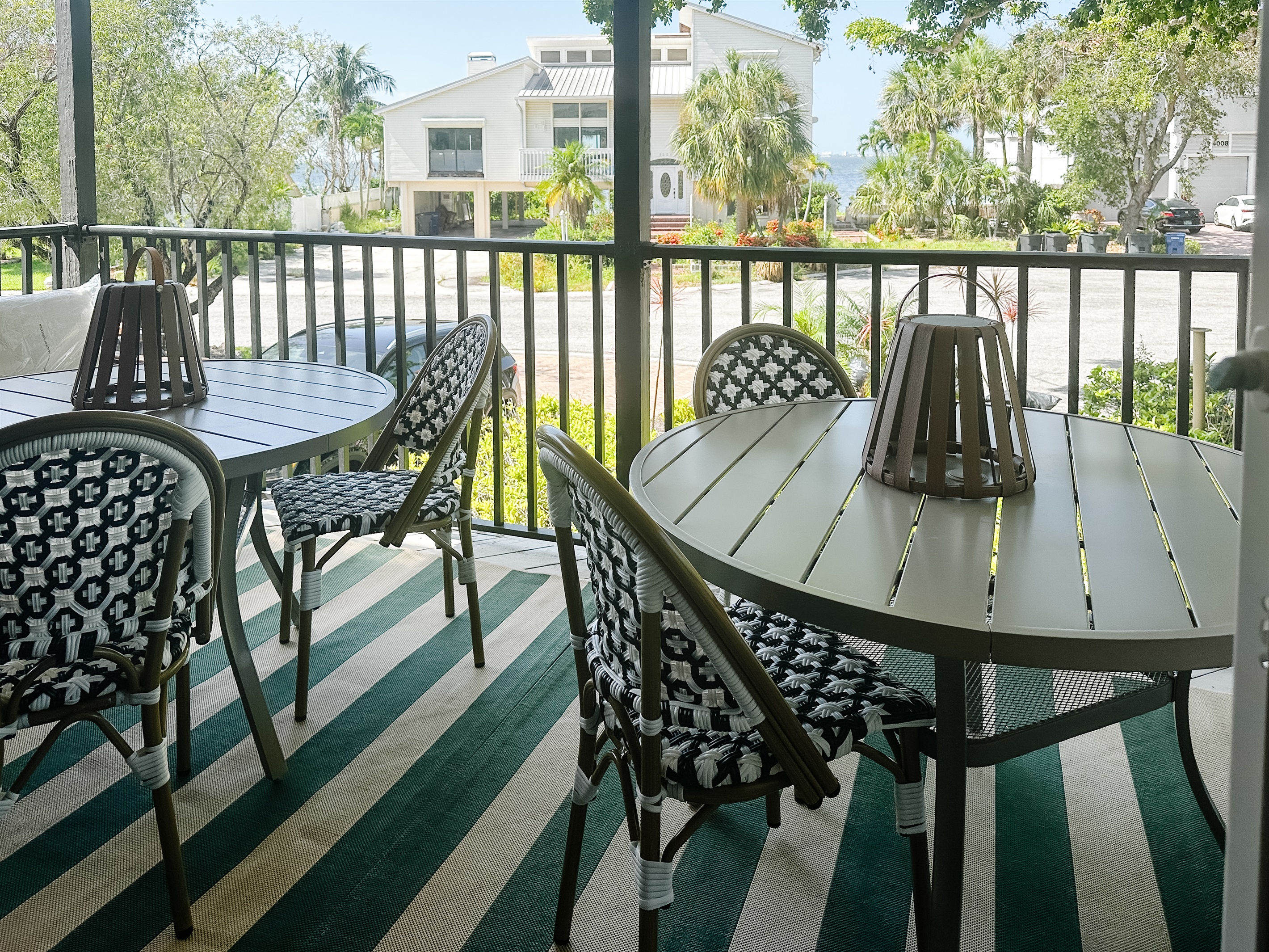 The Sideline Banquette.  Right off the kitchen, this shaded outdoor dining space is made for morning smoothies, late dinners, and in-between hangs.