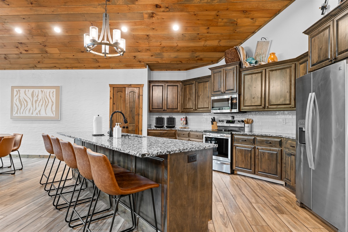 Fully Stocked Kitchen