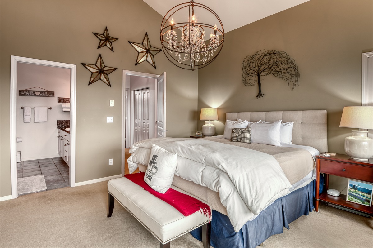 Primary Bedroom - King Bed