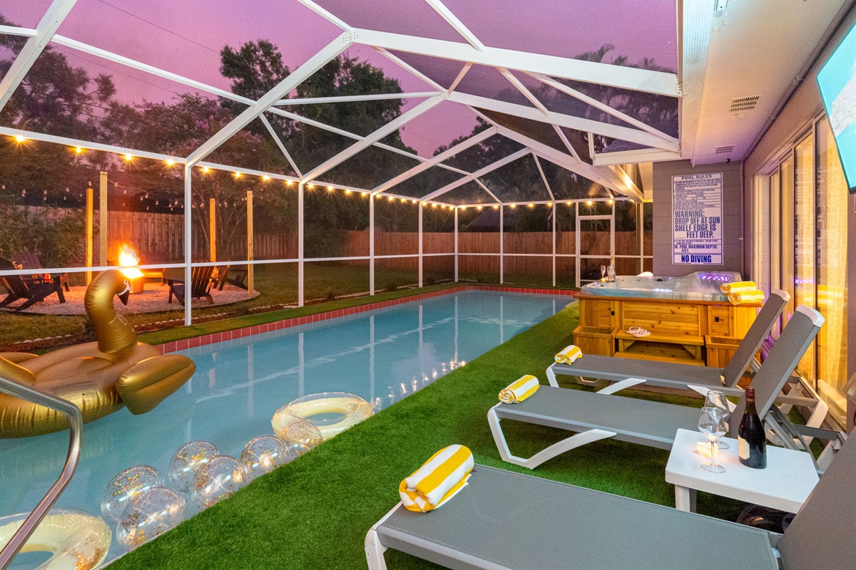 From floating on inflatables to taking evening swims under the screened lanai, this pool promises endless enjoyment.