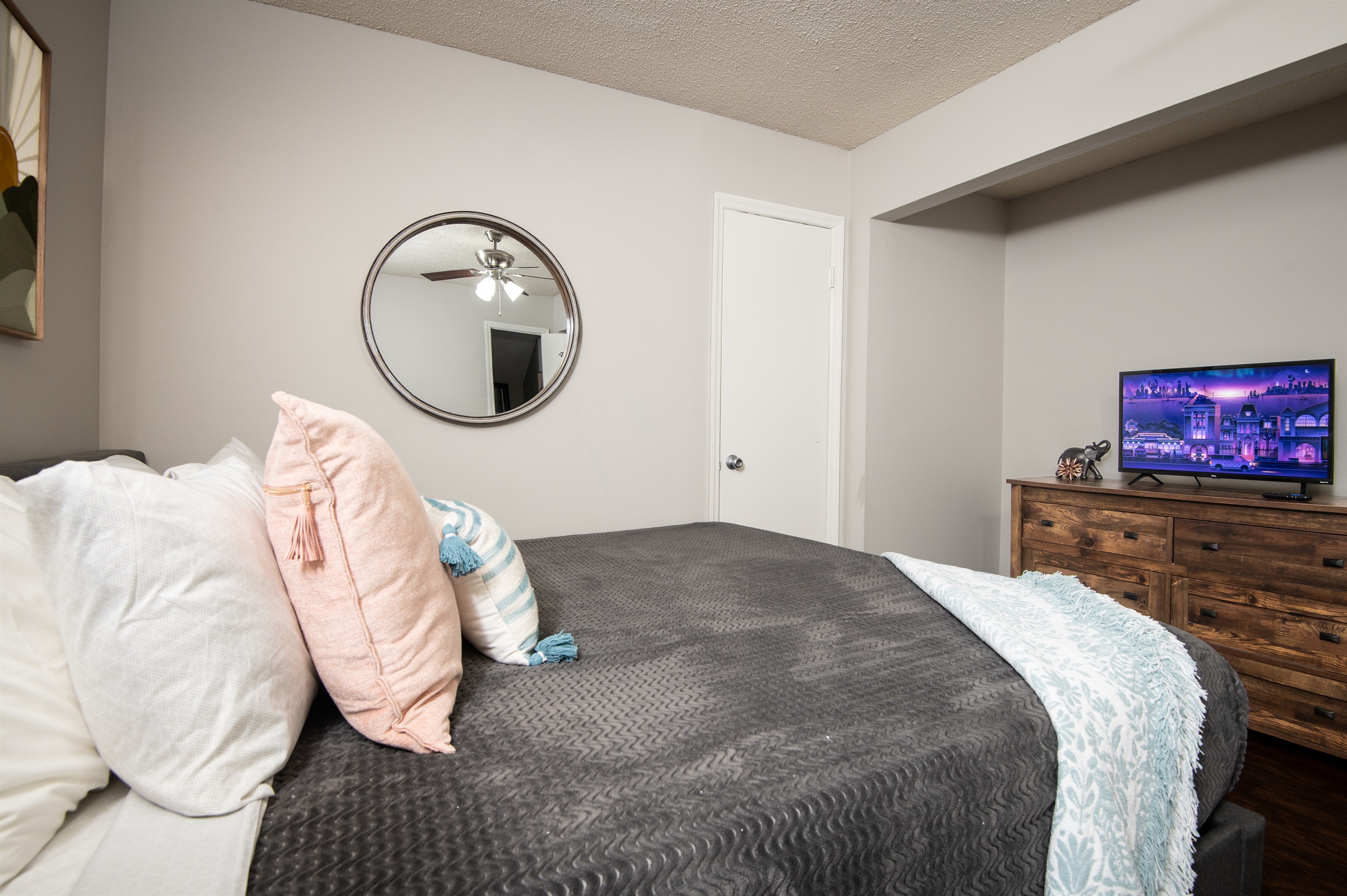 In the double KING bedroom, the smart TV sits on top of a spacious dresser giving you extra storage space, too!