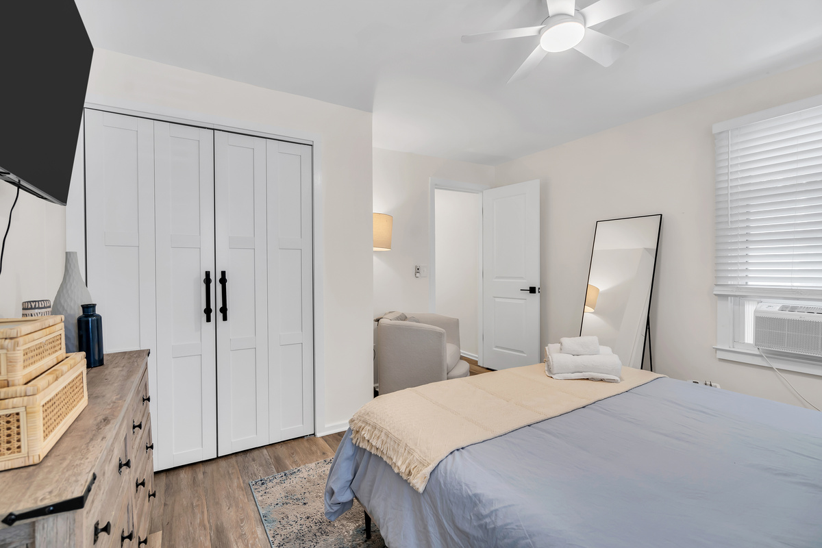 Settle into the master bedroom. The queen memory foam bed and tastefully designed make it an easy spot to relax during your stay or grab a quick nap before going out to Asbury Park for dinner and drinks.