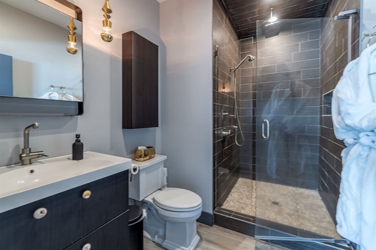 Second floor guest bath