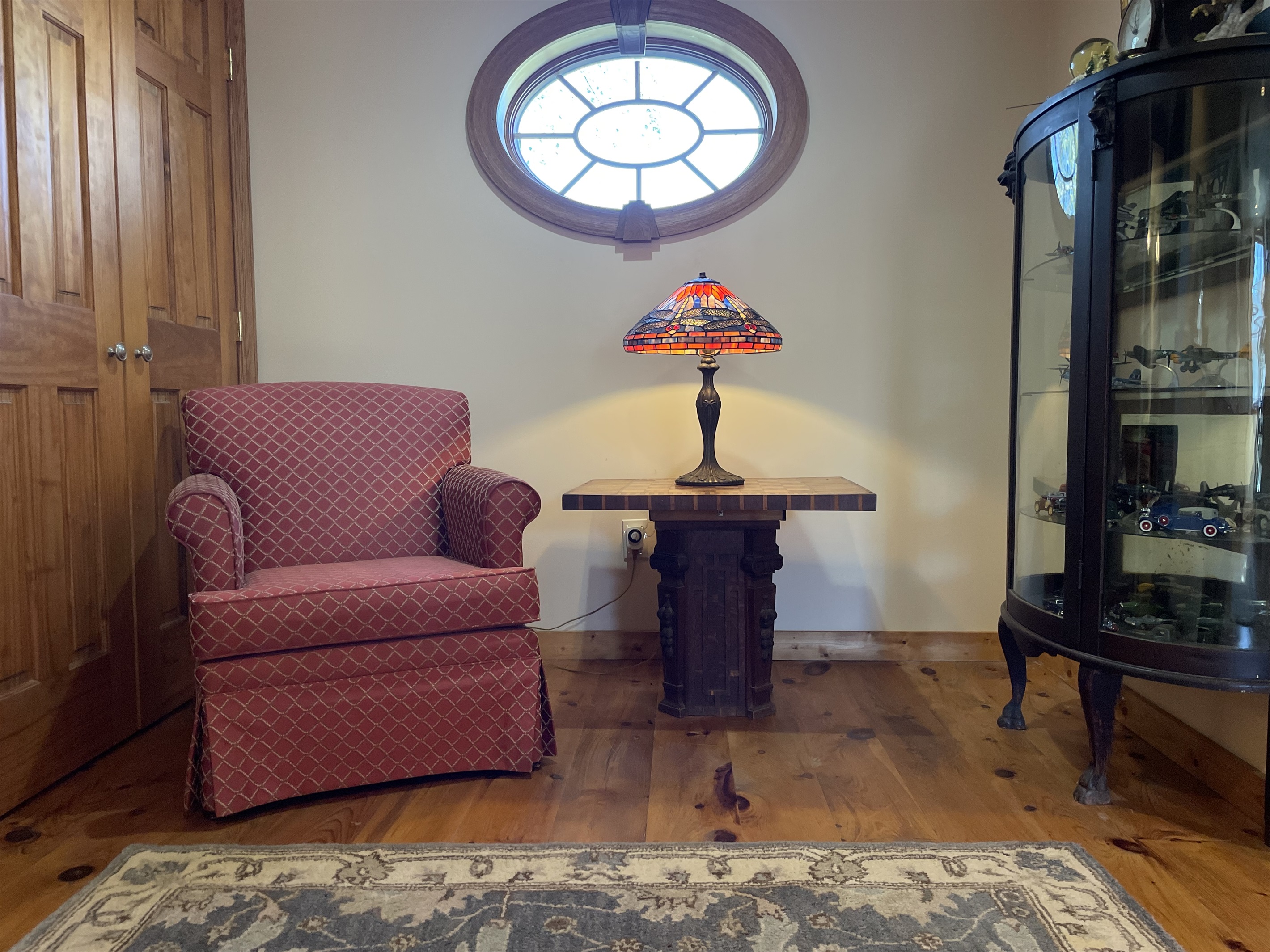 2nd floor sitting area