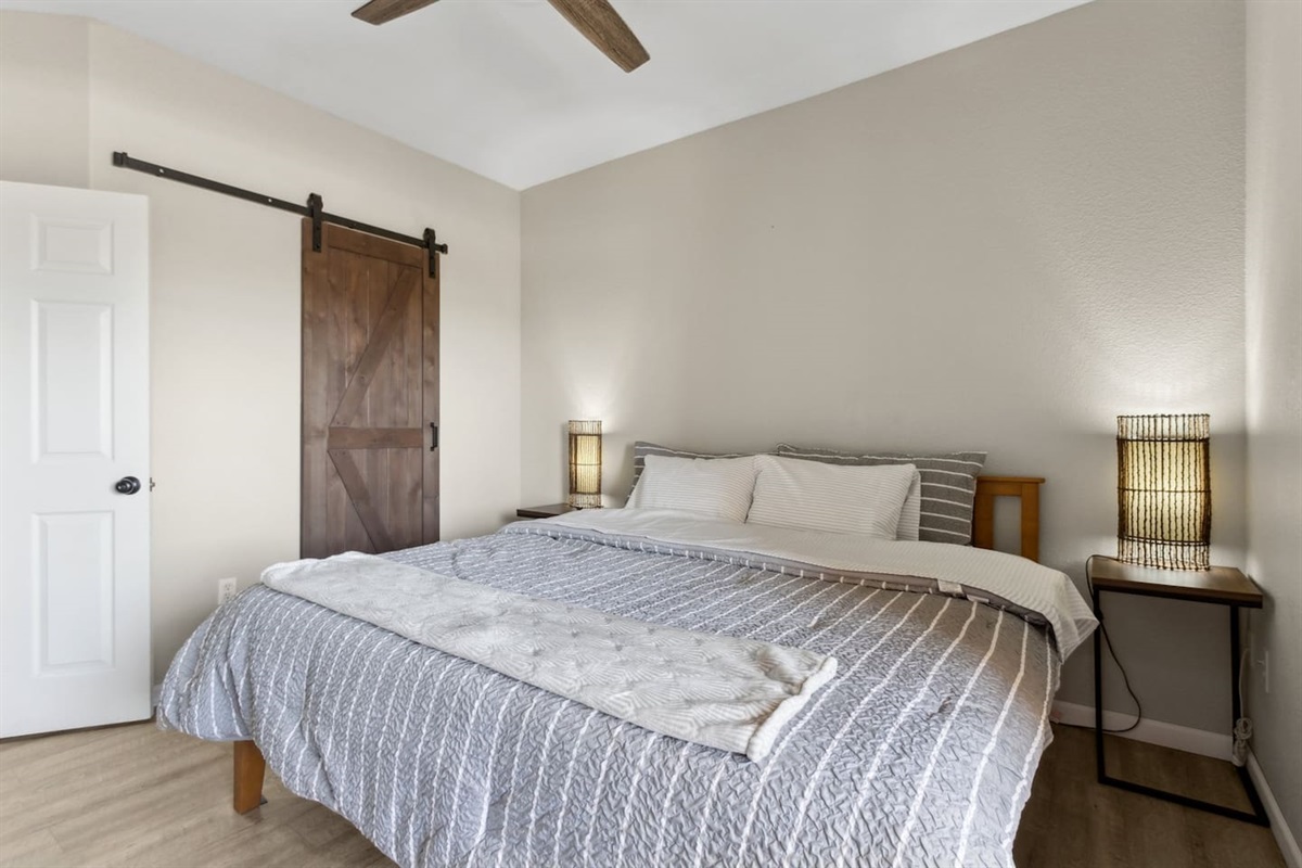 Desert Gem; 1BR Condo Near Stadium & Westgate — Desert Gem; 1BR Condo Near Stadium & Westgate, Phoenix, Arizona — photo 16