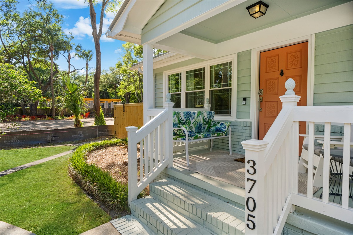 Front Porch | IOP Escapes Beach Blessing | 3705 Hartnett Blvd, Isle of Palms, SC