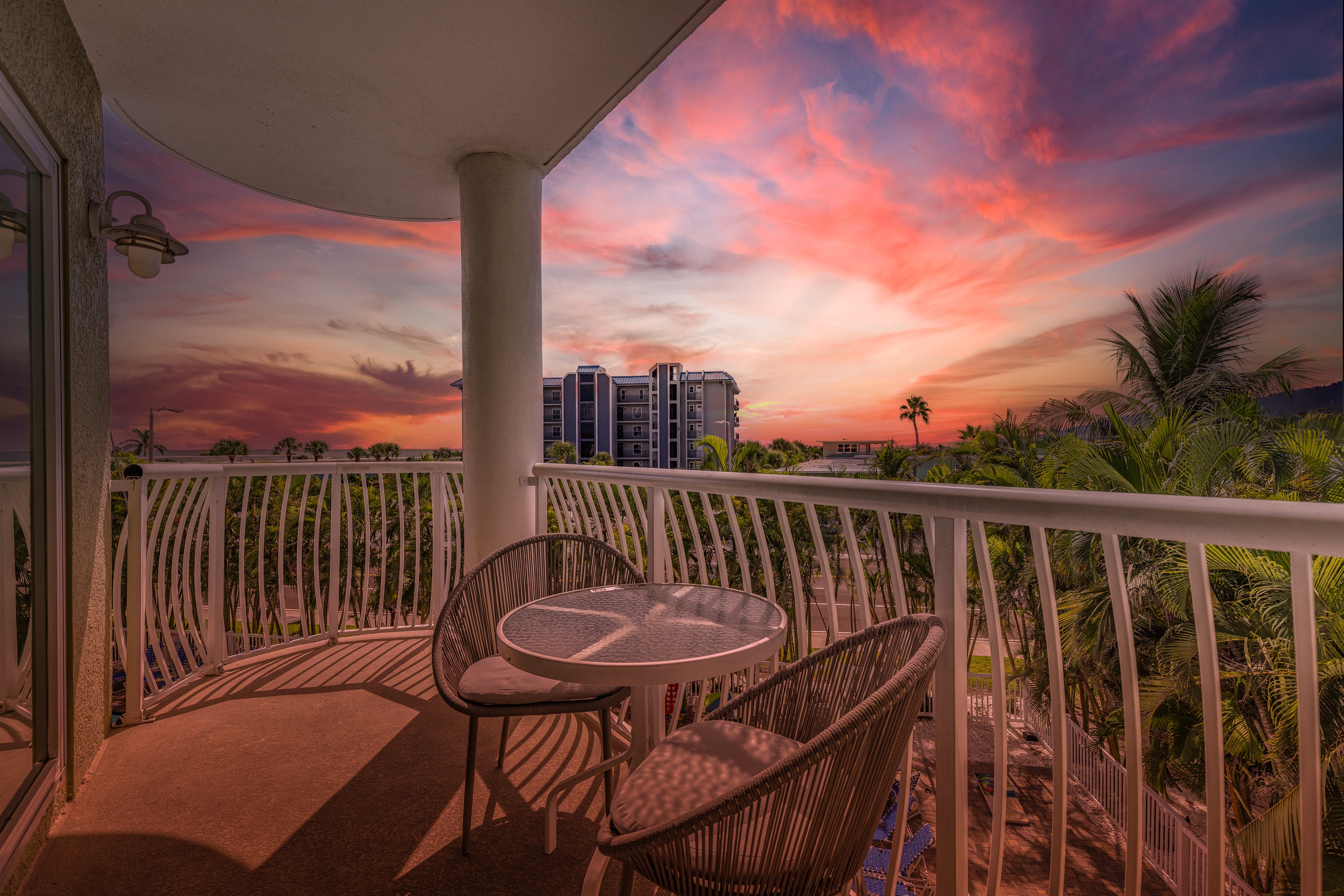 August Beach Vacation Specials – Book Today! 5
