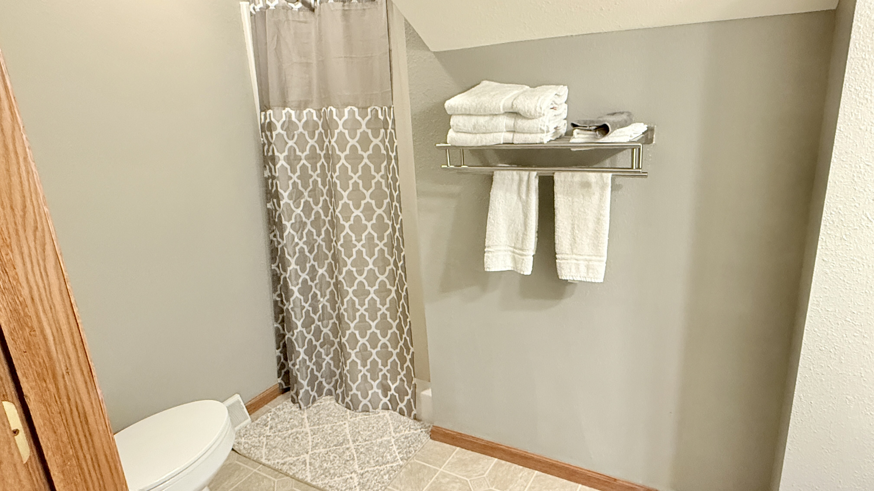Bathroom 3 - Master Ensuite (Unit B)