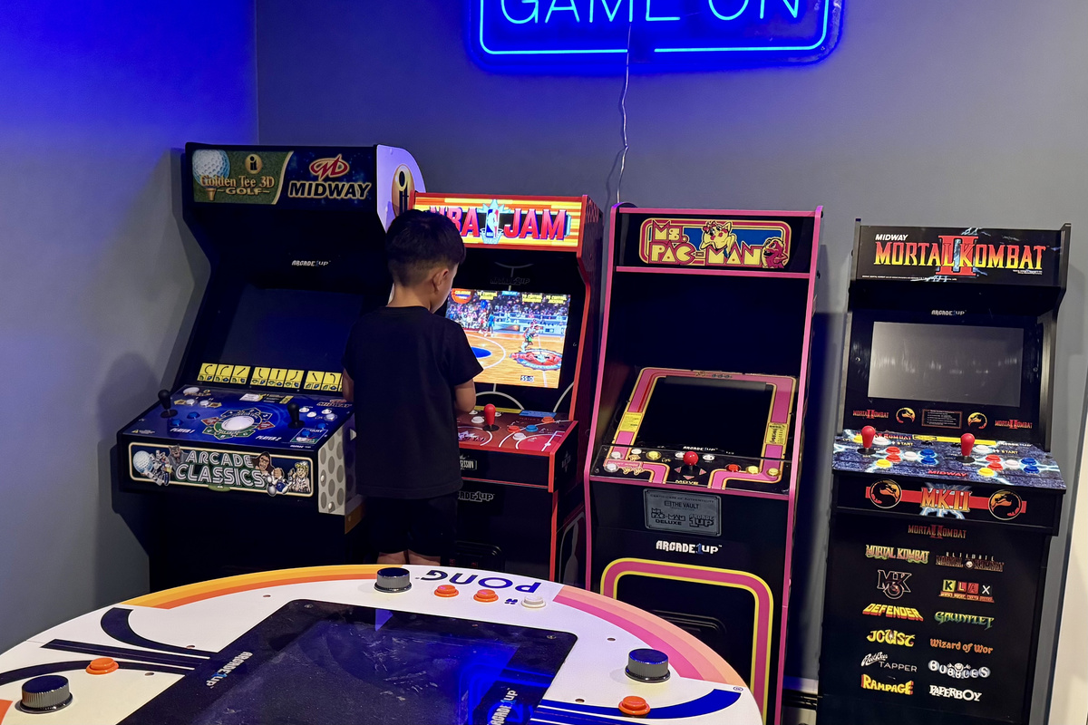 Dedicated arcade room with classic games