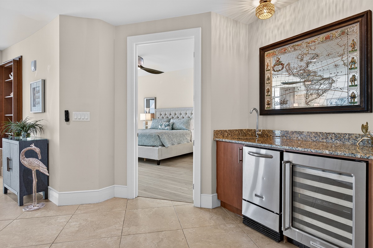 Bar fridge and ice maker