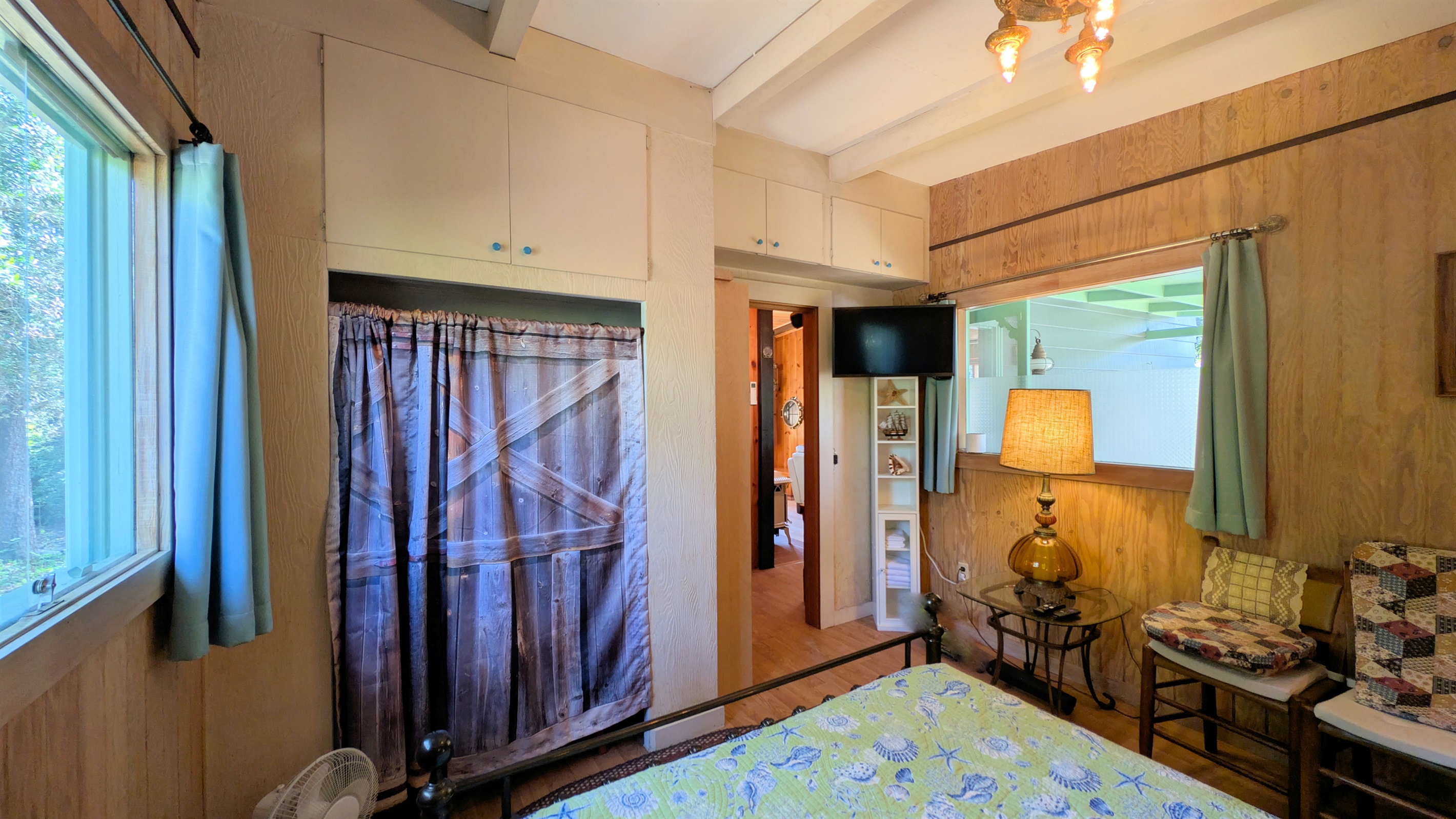 TV & Closet in main bedroom