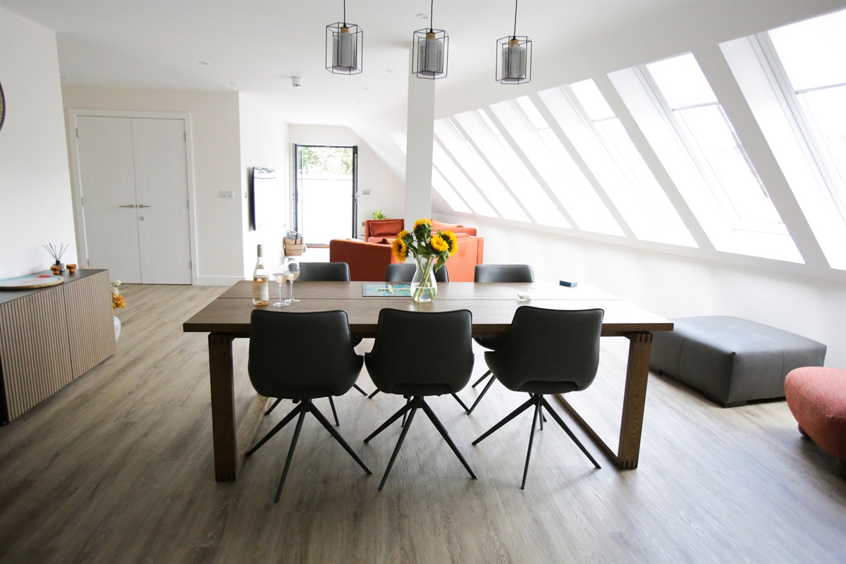 Open plan lounge dining kitchen - 3 bed apt