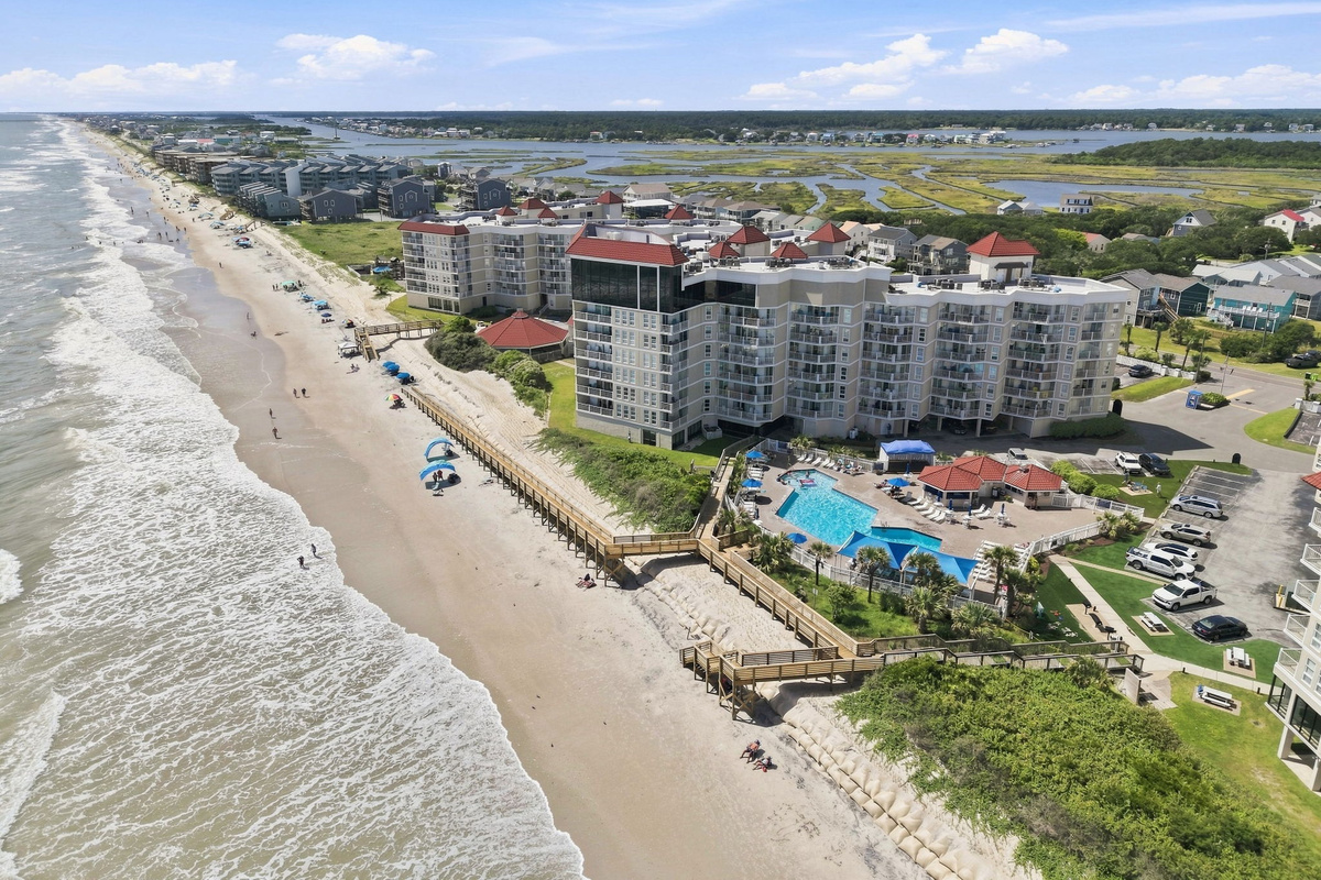 Endless stretch of beach right at your doorstep, perfect for long oceanfront walks.