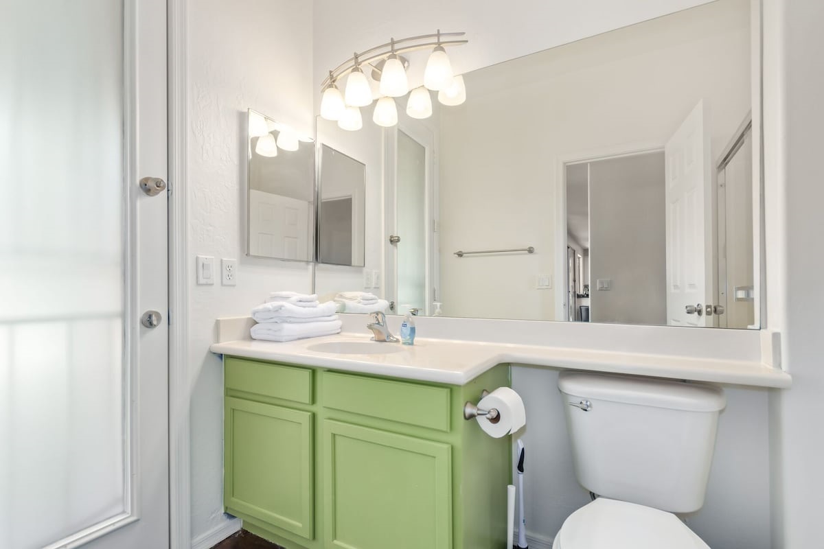 Downstairs full bedroom with outside access.