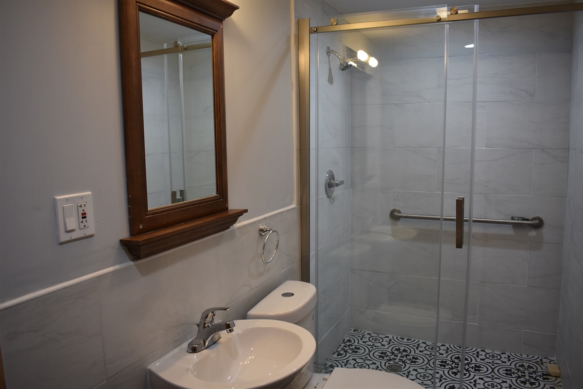 Jack & Jill Bathroom