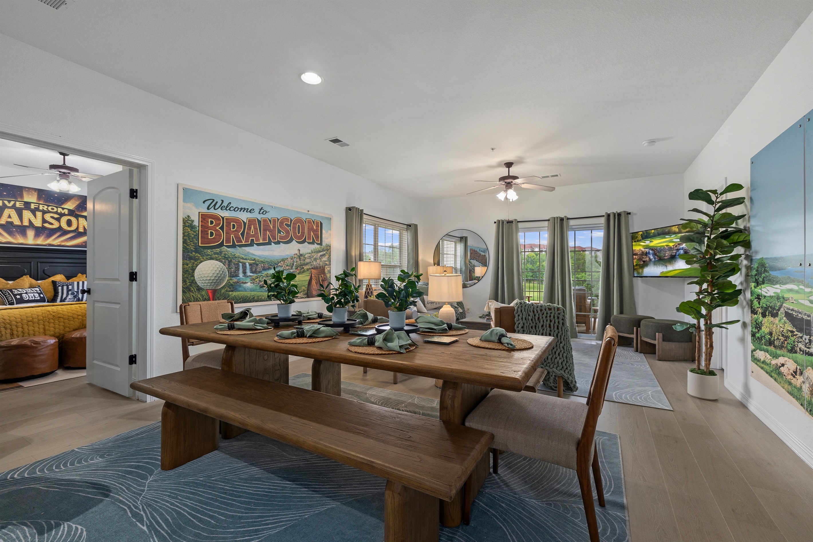 Comfortable dining and living area perfect for relaxing, eating or playing games