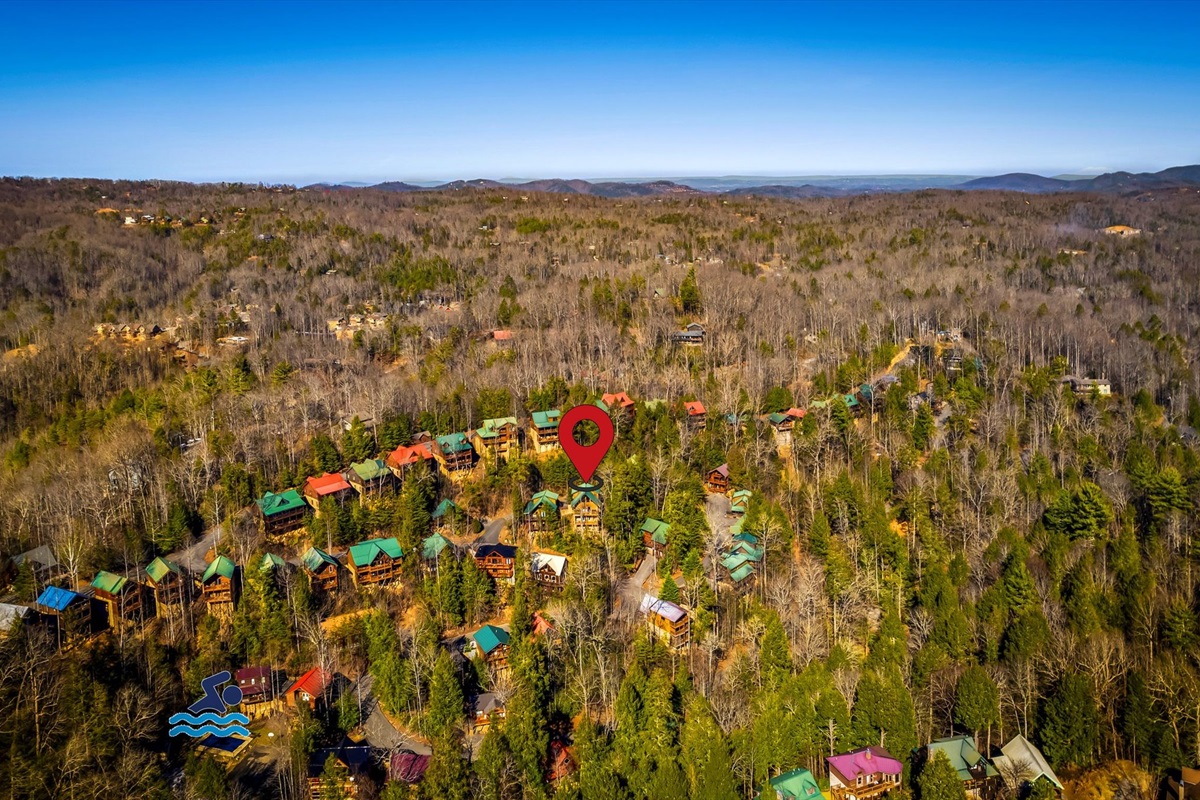 The red marker is the cabin, & the blue marker is the pool, pavilion, & playground (2 minute walk from cabin).