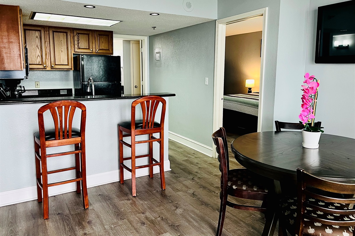 Chill and dine in this modern and stylish kitchen/dining area