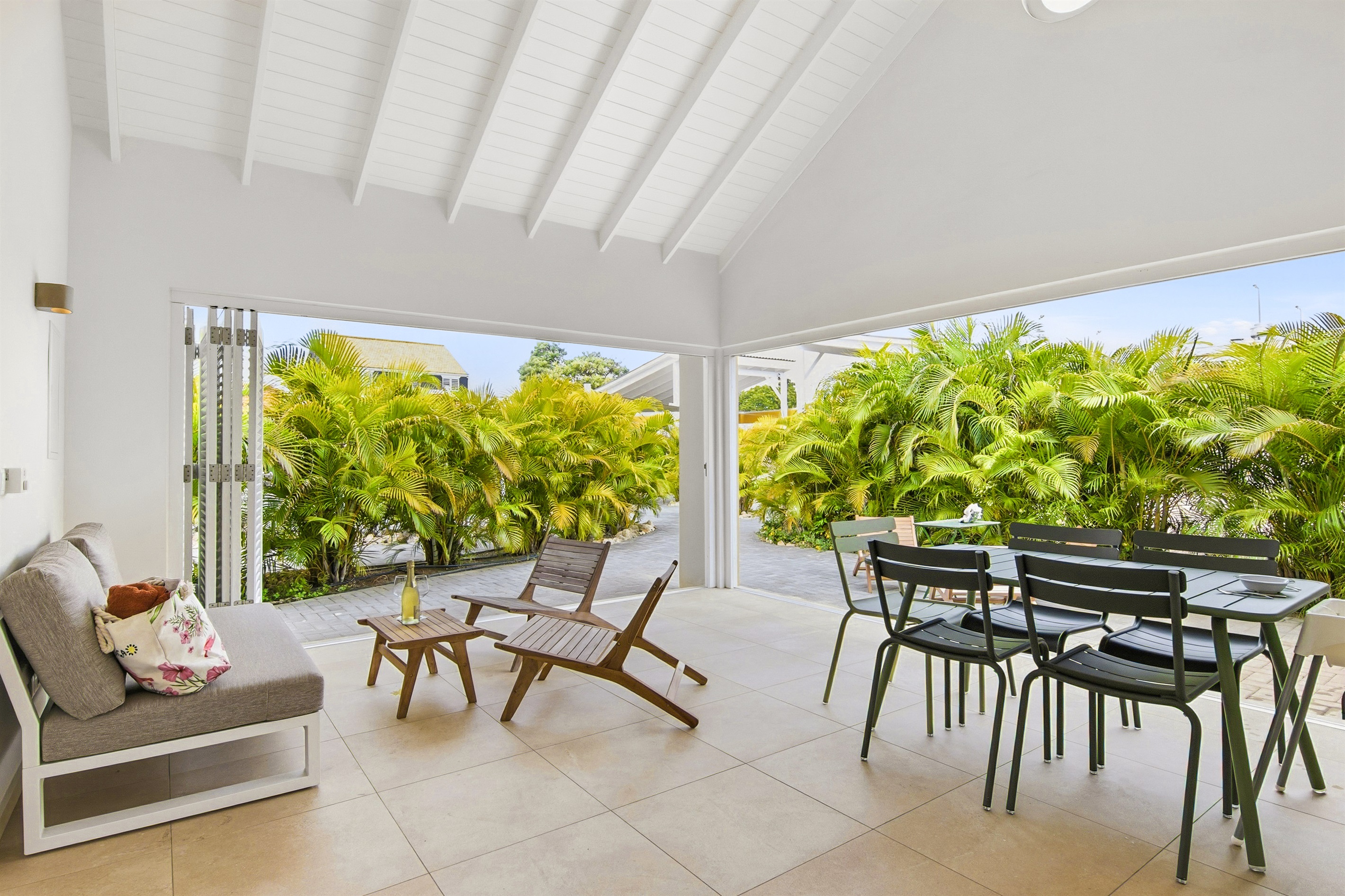 Villa Blenchi – Living & dining